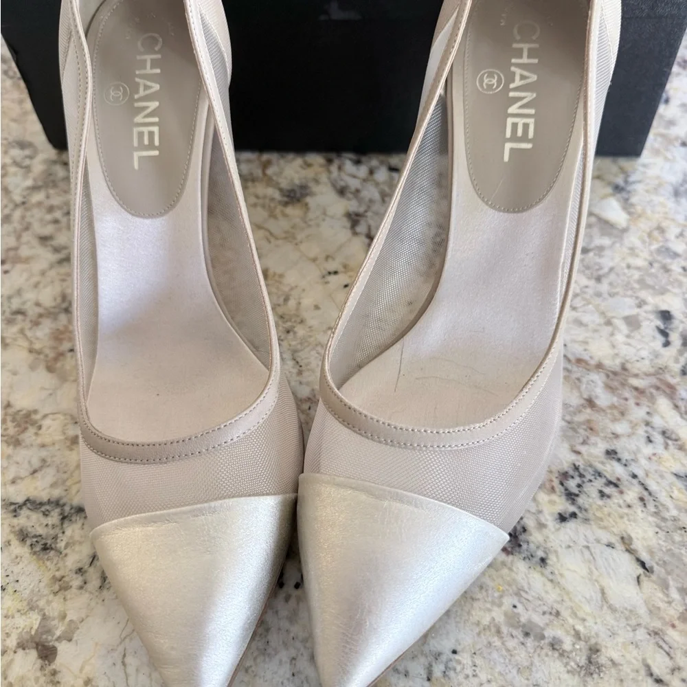 CHANEL Beige and Cream Cap-Toe Pumps